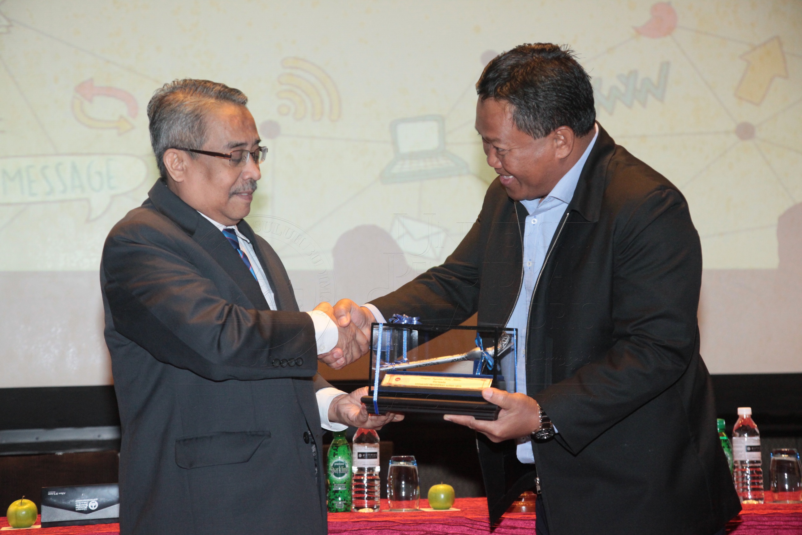 PRO16 14 fibercom IMG 0094